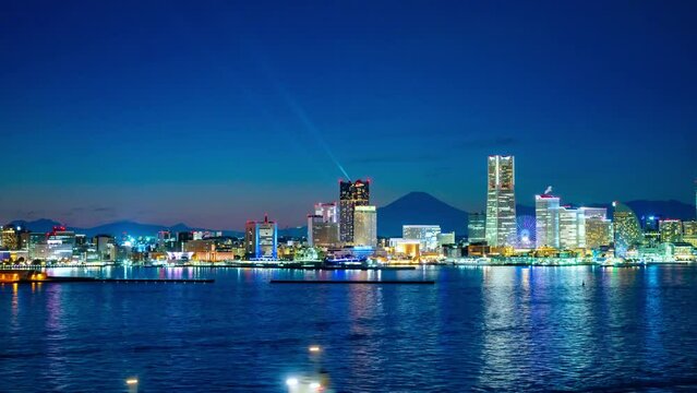 Timelapse of Cityscape at Night in Yokohama, Japan -富士山とみなとみらい夜景-