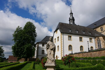 Skulptur Klostergarten Abtei Tholey