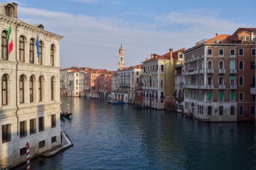 Fototapeta na wymiar Morning view of Canal Grande from Ponte di Rialto bridge in Venice, Italy