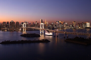 お台場から見たレインボーブリッジと夜景