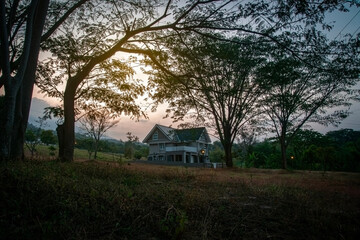 house on the slopes of the mountains