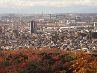 野見山展望台から見た豊田市市街地の秋の風風景