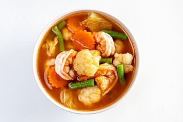  Sour curry with mixed vegetables and shrimp