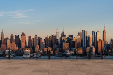 Obraz premium Skyscrapers Cityscape Downtown, New York Skyline Buildings. Beautiful Real Estate. Sunset. Empty rooftop View. Success concept.