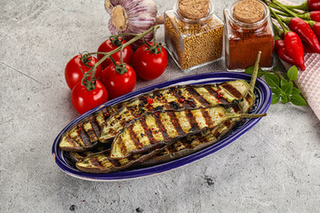 Grilled tasty ripe eggplant slice