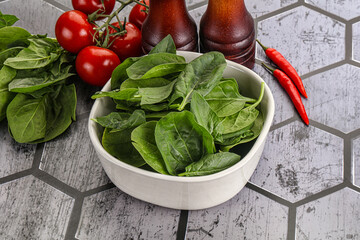 Natural organic raw green spinach