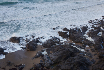 plage, rochers et écume
