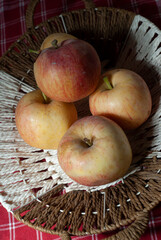 basket of apples