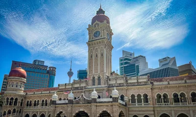 Gordijnen Sultan Abdul Samad Building of Architecture in Merdeka Square, Malaysia. © illust_monster
