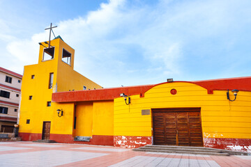 Colorful church in the old town of Las Palmas - obrazy, fototapety, plakaty