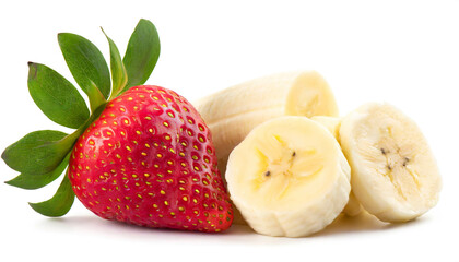 Erdbeeren und bananen stücke isoliert auf weißen Hintergrund, Freisteller 