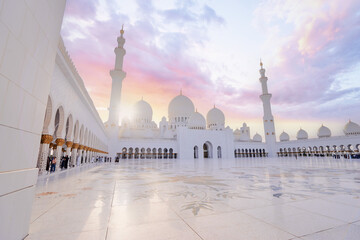Sheikh Zayed Mosque, Abu Dhabi, United Arab Emirates. - obrazy, fototapety, plakaty