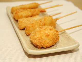 自家製の串揚げ盛り合わせ