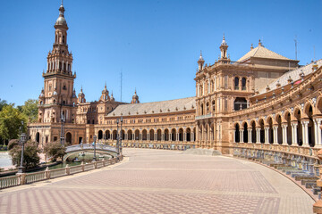Fototapeta na wymiar Historic Plaza de Espana in Seville, Spain