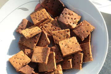 crispy homemadre crackers as healthy food