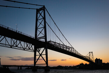 pôr-do-sol Ponte Hercílio Luz de Florianópolis SC Brasil   Florianopolis 