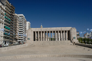 Obraz premium Argentina province of Santa Fe, city of Rosario Historical monumento to the flag