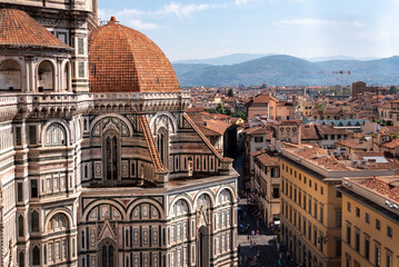Fototapeta na wymiar Neo-gothic facade of the cathedral Santa Maria del Fiore in Florence