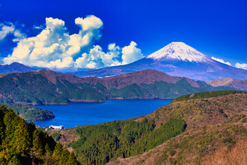 大観峰より芦ノ湖と富士山