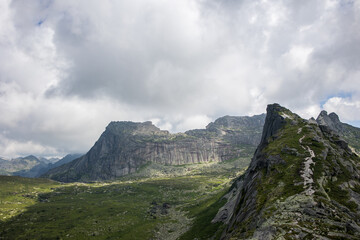 Fototapeta premium Ergaki natural park, view of the Sleeping Sayan rock