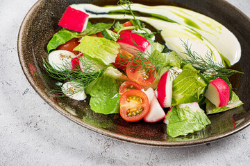 salad with radish and tomatoes