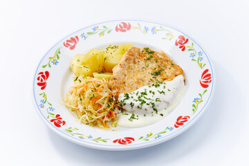 chicken with potatoes and salad