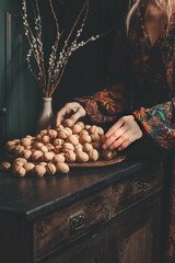Black atmospheric composition of walnuts
