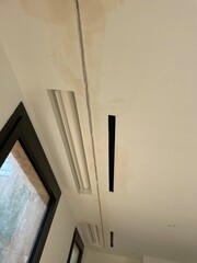 montaggio griglia a soffitto