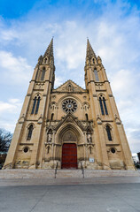 Fototapeta na wymiar Eglise Saint-Baudile de Nîmes