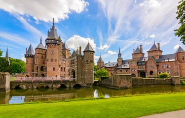 Fototapeta na wymiar De Haar castle and gardens outside Utrecht, Netherlands