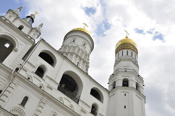 Ulice Moskwy, Rosja. Zabytki, fasady, Plac Czerwony, Kreml, Świątynie prawosławne, obiekty turystyczne - obrazy, fototapety, plakaty