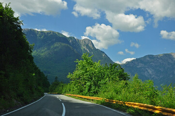 Krajobrazy górskie w Czarnogórze, Bałkany. - obrazy, fototapety, plakaty