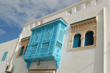 Balkon domu w Tunezji - obrazy, fototapety, plakaty