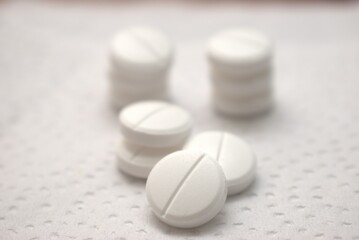 medicine, pill, pills, health, tablet, drug, pharmacy, medication, white, tablets, medical, healthcare, vitamin, drugs, pain, capsule, prescription, pharmaceutical, closeup, illness, macro, aspirin, t