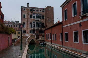 Fototapeta na wymiar Venezian City shape and the water canals during winter time