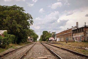 Fototapeta premium Estación de tren desde las vías