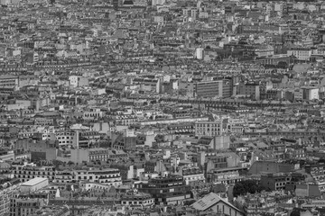 panorama urbain: immeubles et rue d'une grande ville d'Europe, Paris, densité de population
