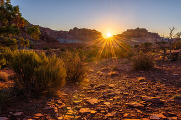 Rising sun in the national park Capitol Reef in Utah. 