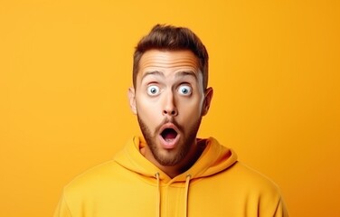 Man with shocked expression on his face - obrazy, fototapety, plakaty