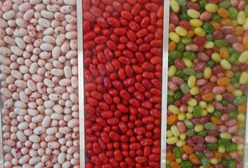 The Strawberry, red apple and cocktail classic flavor jelly beans inside the jar