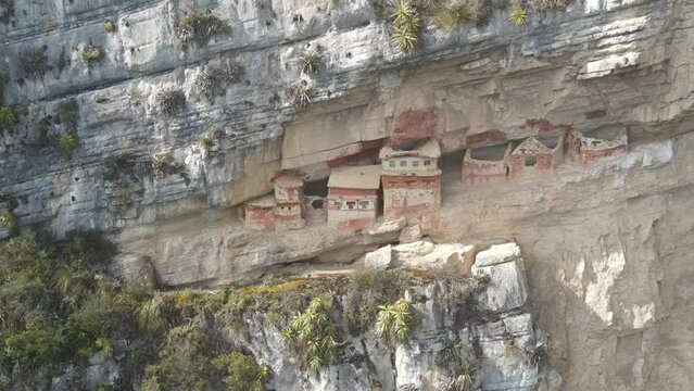 The best of Peru: Revash Mausoleum in Amazonas - Per&uacute;