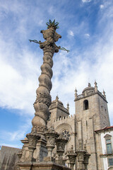 Fototapeta na wymiar cathedral church of Santa Maria do Porto, Sé Cathedral of Port