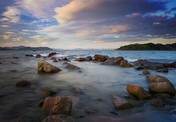 Fototapeta na wymiar rocky coastline view vietnam