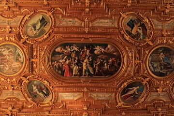 Goldener Saal Decke