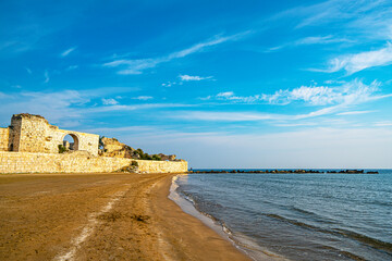 The views of Kız Kalesi, 
