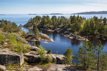 Obraz premium The coast of Lake Ladoga