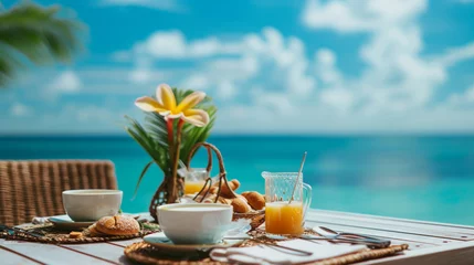 Fotobehang 豪華な朝食のテーブルの美しい熱帯の海空の背景GenerativeAI © enopi