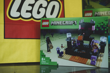 Fototapeta premium Bangkok, Thailand - January 9, 2024 : A box of LEGO Minecraft The End Arena 21242. Developing skills and imagination. Characters of the game Minecraft. LEGO is a Danish toy production company based