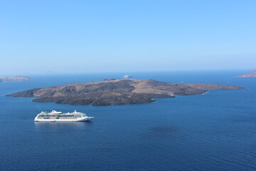 Fototapeta na wymiar Santorini island Greece volcano cruise ship sea