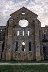 Fototapeta premium Ruin of the medieval Cistercian monastery San Galgano in the Tuscany